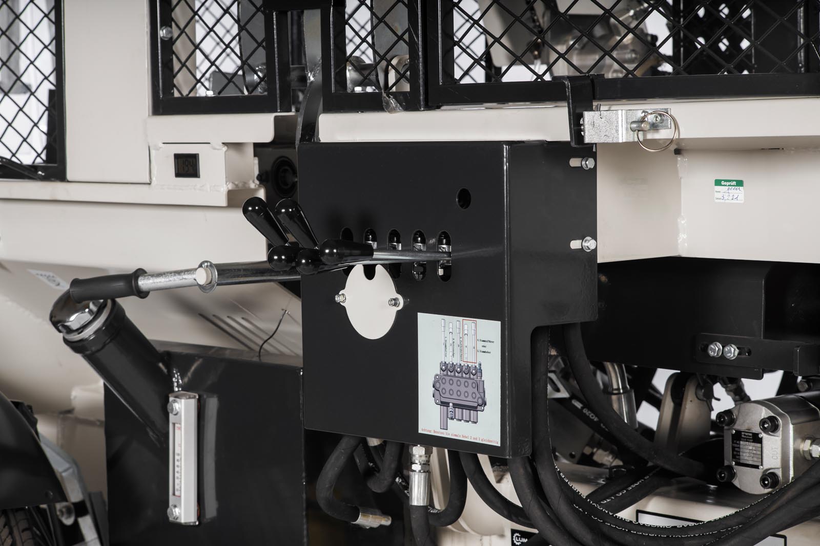 Štípací poloautomat Lumag SSA500ZH-PRO