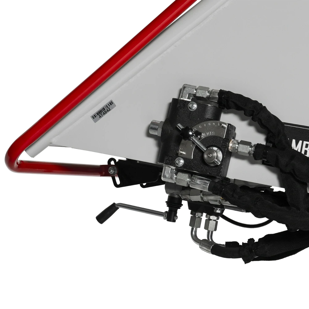 Benzínový štěpkovač LUMAG RAMBO HC15HV2 – hydraulické podávání, 150 mm